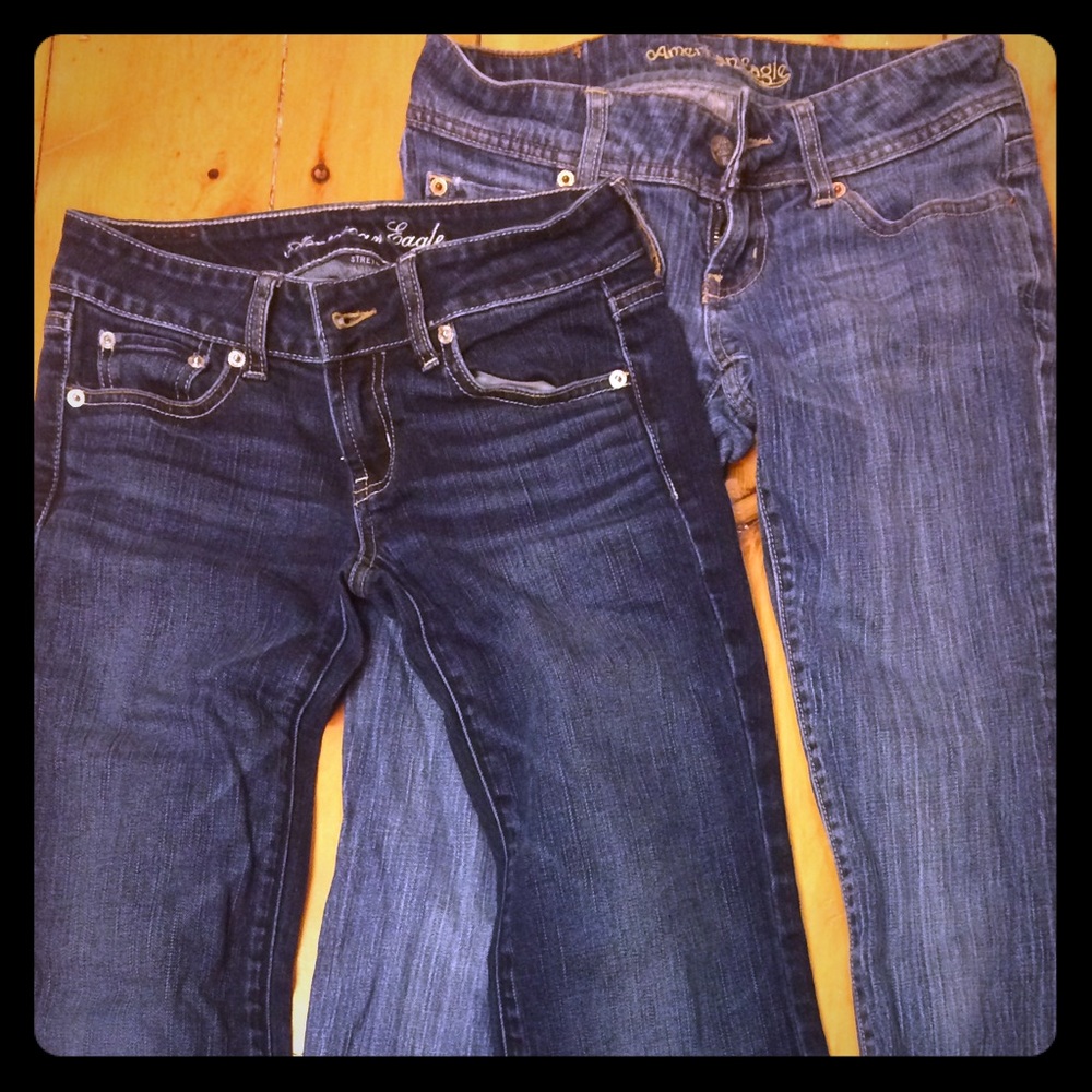 Two pairs of American Eagle jeans size 0